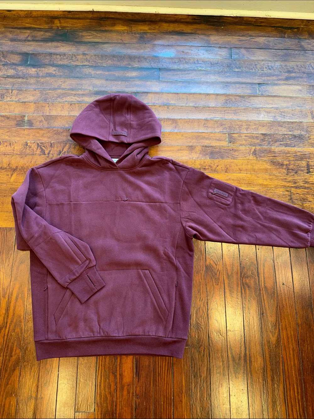Men's/ women’s Maroon Hooded Pullover Sweatshirt